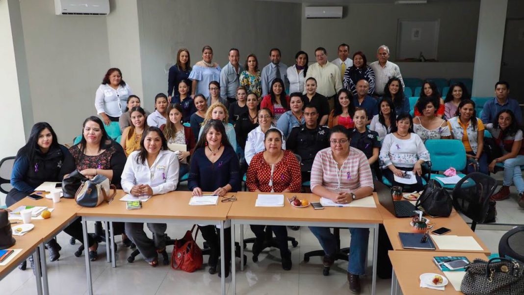 Ayuntamiento de Tepic capacita a su personal en materia de género