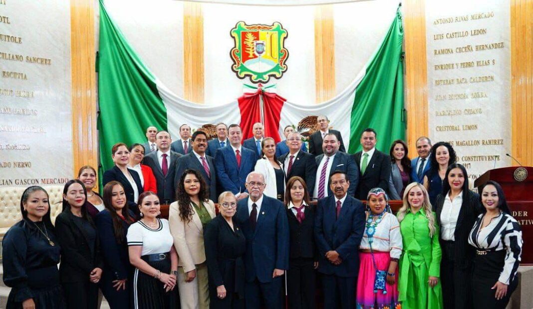 Gobernador Navarro Quintero Inaugura Primer Período Ordinario de Sesiones del Congreso Estatal