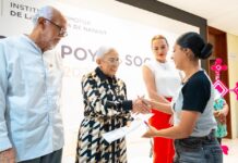 Miguel Ángel Navarro Quintero entrega apoyos que transforman la vida de familias nayaritas