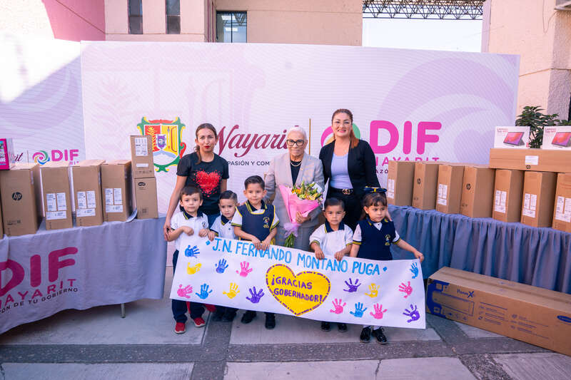 Beatriz Estrada continúa impulsando la educación en Nayarit