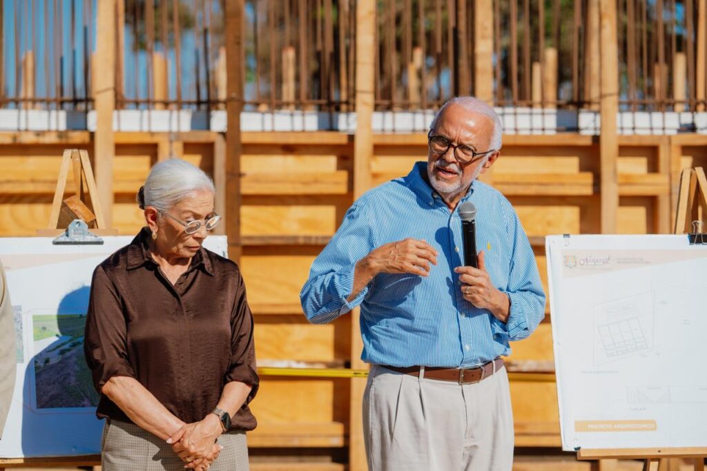 Miguel Ángel Navarro y Beatriz Estrada entregan y supervisan obras educativas y comunitarias en Ruiz, Tuxpan y Santiago Ixcuintla