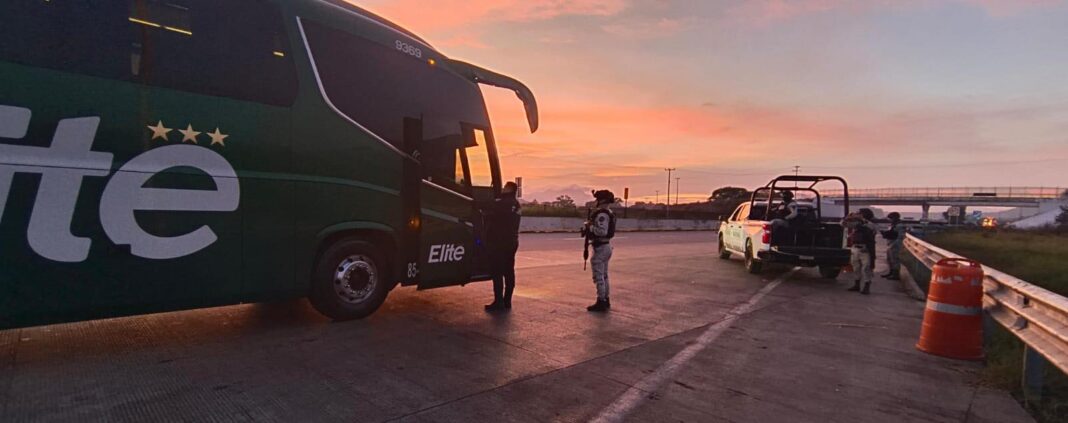 Realizan operativo conjunto para garantizar una migración segura y ordenada en Nayarit Realizan operativo conjunto para garantizar una migración segura y ordenada en Nayarit