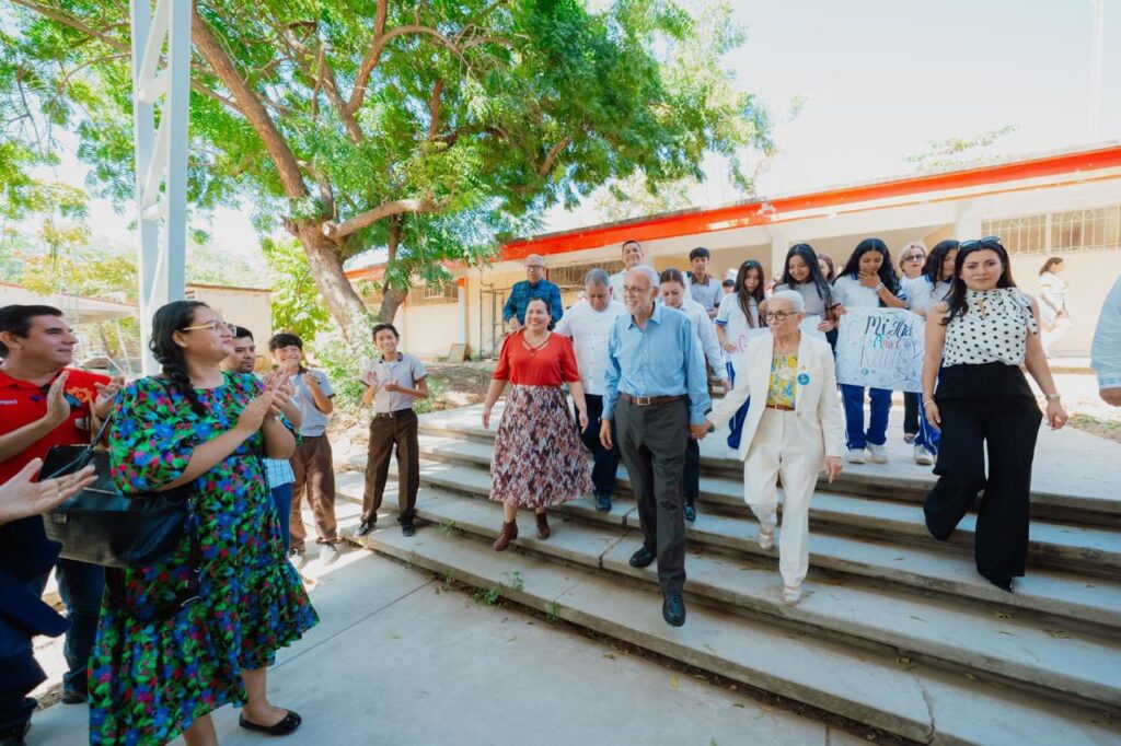 Arranca rehabilitación de la Secundaria Adolfo López Mateos en Mezcales, Bahía de Banderas