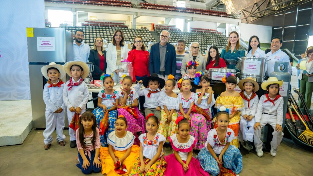 Miguel Ángel Navarro y Beatriz Estrada fortalecen la educación y la nutrición escolar
