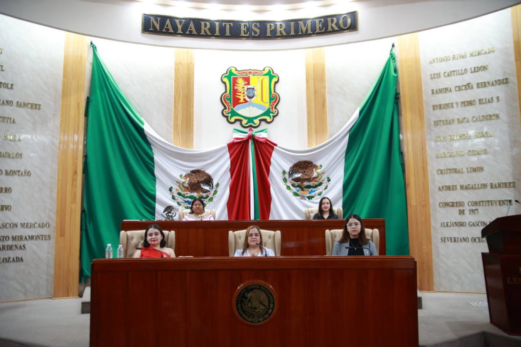 Listo el Congreso para el Parlamento de Mujeres de Nayarit