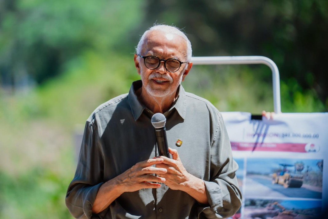 Inicia Miguel Ángel Navarro rehabilitación de la carretera Ruiz–Zacatecas para beneficiar a comunidades serranas