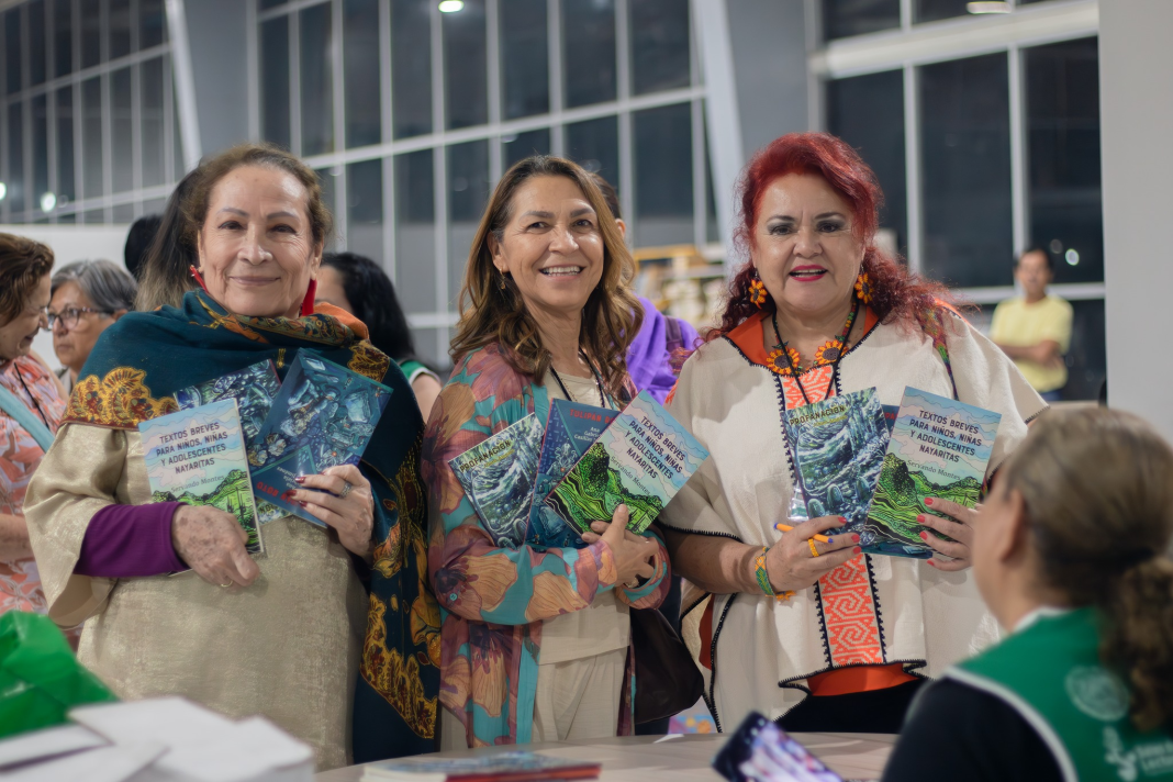 Fortalecen comunidad lectora con primer día de actividades en encuentro estatal