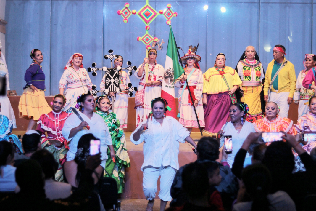 Danza folclórica celebra las raíces culturales en Martes de Arte