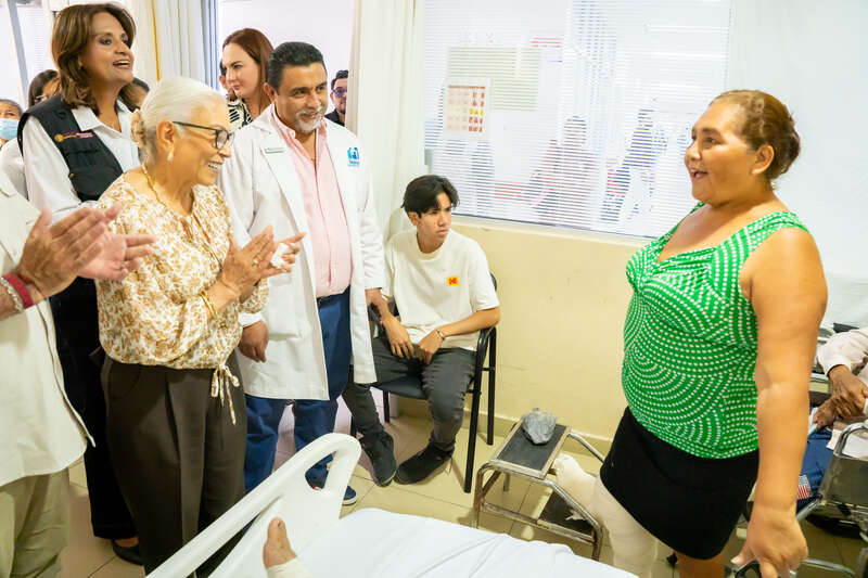 Supervisan cirugías gratuitas de rodilla y cadera en hospital de Tepic