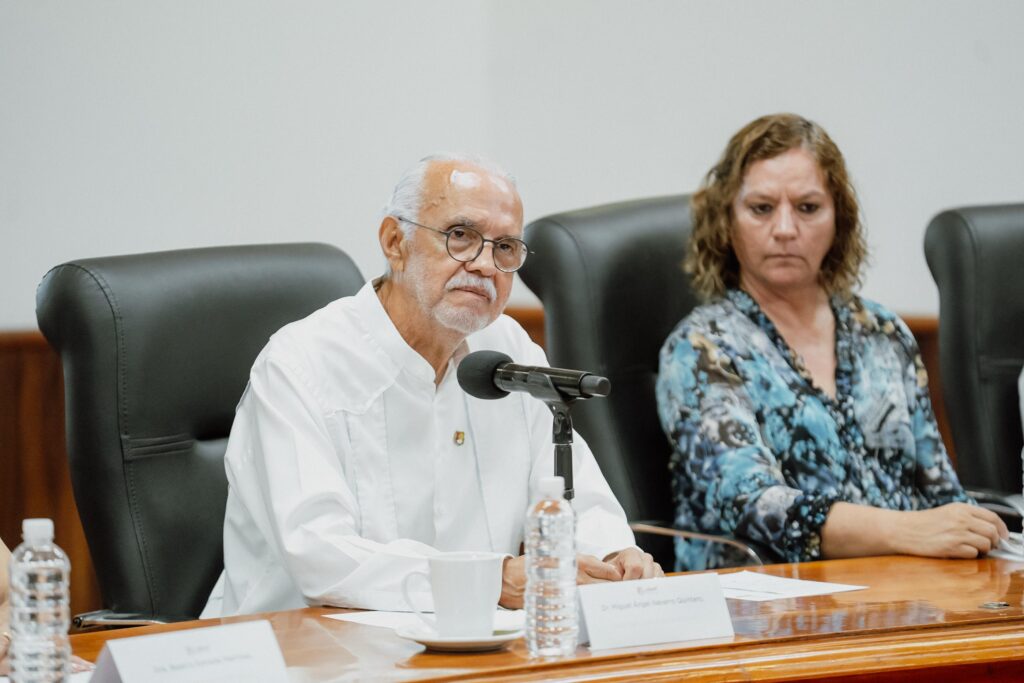 Impulsan economía regional con apoyos a productores y créditos para emprendedores