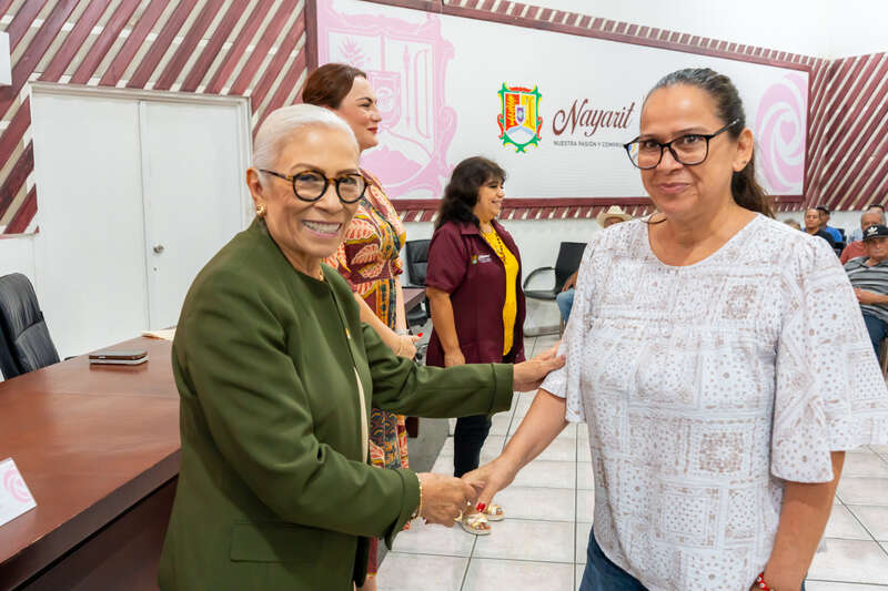 DIF Nayarit fortalece la salud visual de familias de Tepic
