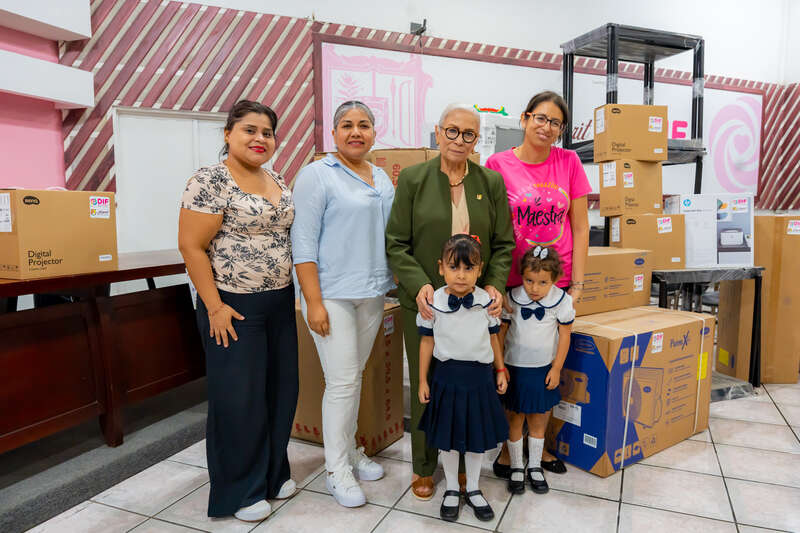 Más apoyos para fortalecer la educación en Nayarit