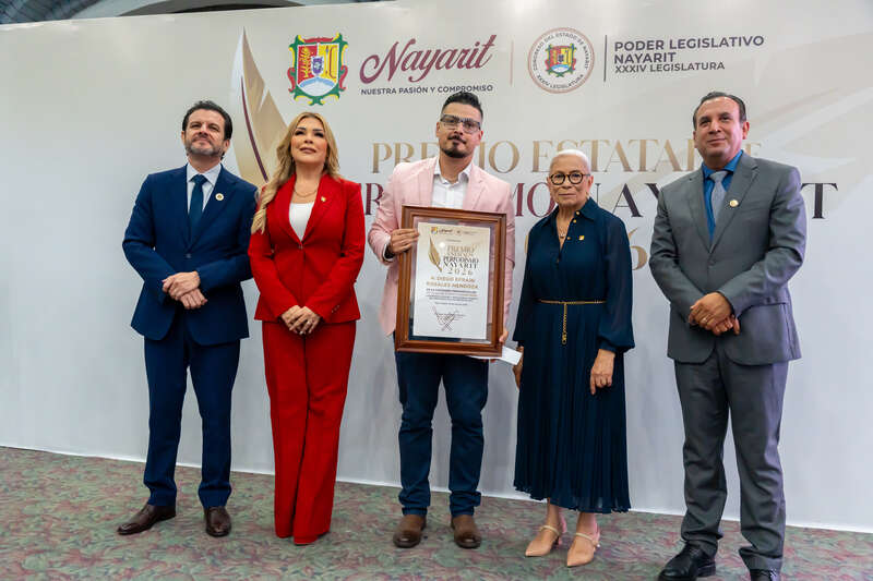 Reconocen en Nayarit el compromiso de quienes dan voz a la sociedad