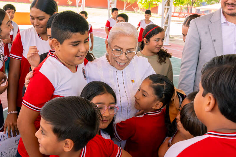 Entregan domo y cancha en escuela de Amatlán de Cañas Entregan domo y cancha en escuela de Amatlán de Cañas