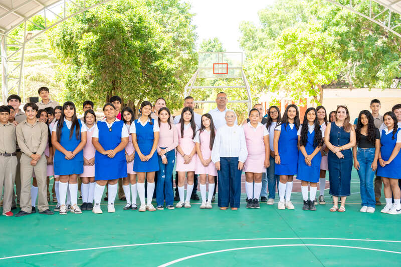 Fortalecen infraestructura educativa en Amatlán de Cañas Fortalecen infraestructura educativa en Amatlán de Cañas