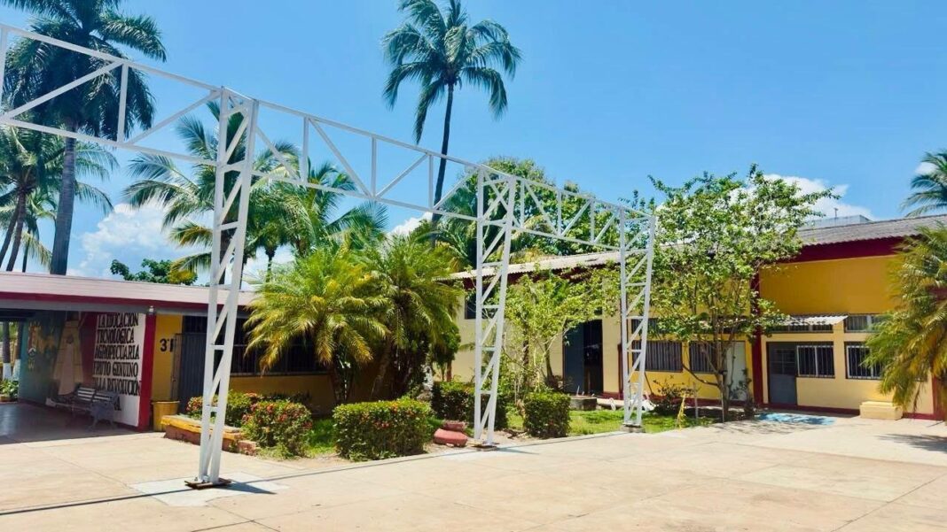 Avanza mejora de espacios escolares en Bahía de Banderas Avanza mejora de espacios escolares en Bahía de Banderas