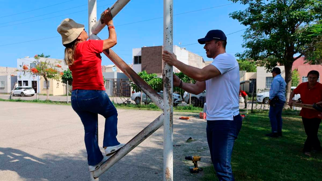 Israel Santillán fortalece espacios deportivos en Valle Marlin Israel Santillán fortalece espacios deportivos en Valle Marlin