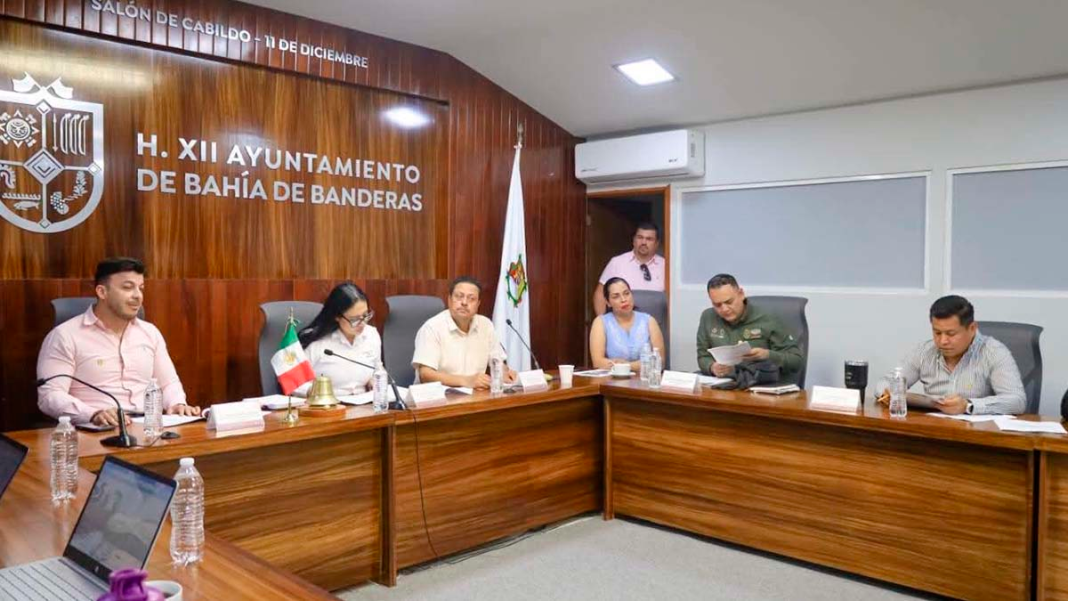 Israel Santillán da continuidad a los trabajos de las comisiones edilicias de Bahía de Banderas Israel Santillán da continuidad a los trabajos de las comisiones edilicias de Bahía de Banderas