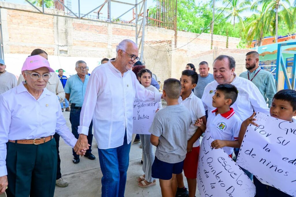 Destinan 30 millones de pesos a escuelas y unidad deportiva de Compostela Destinan 30 millones de pesos a escuelas y unidad deportiva de Compostela